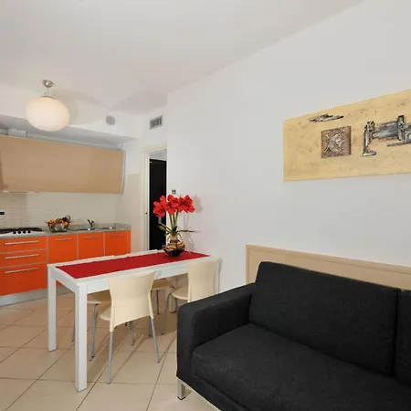 Apartman Cozy Coastal Haven With Air Conditioning *