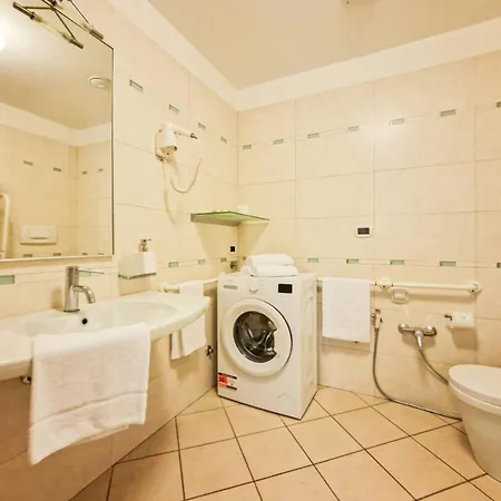 Cozy Coastal Haven With Air Conditioning Apartman Bibione